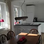 Und Haushälfte Friesland *