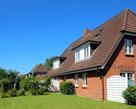 Daire Und Haushaelfte Friesland Midlum (Schleswig-Holstein)