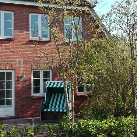 Und Haushaelfte Friesland *