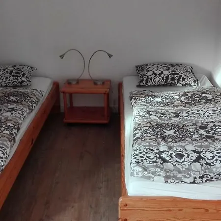 Und Haushaelfte Friesland Apartmán *