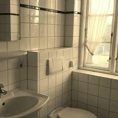 Und Haushaelfte Friesland Apartmán *